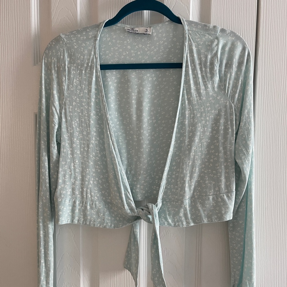 Hollister Tie Top. Size Small.